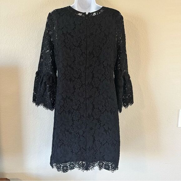 Banana Republic Factory Black Lace
3/4 Sleeve Dress Size 4 EUC - Picture 4 of 9